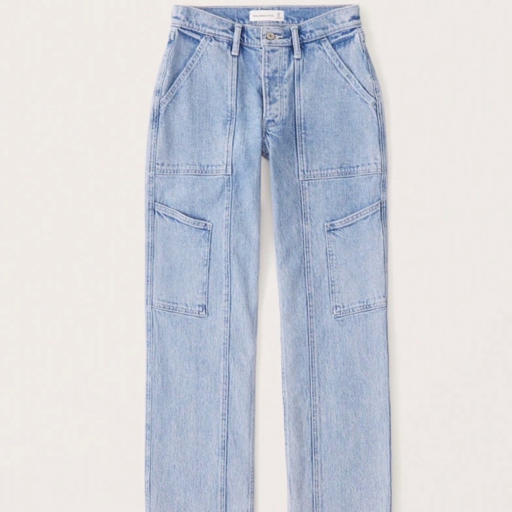 Abercrombie and Fitch Cargo Carpenter Jeans. - Picture 4 of 11